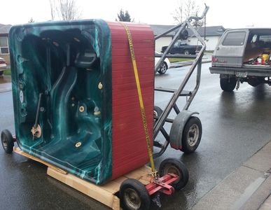 OUR SPECIALIZED HOT TUB MOVING EQUIPMENT MINIMIZES UNNECESSARY JARRING OF YOUR EXPENSIVE SPA.
