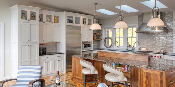 Skyland Farm Luxury Estate Vermont: WSJ House of the Year, Equestrian Facilities, and Mountain View 