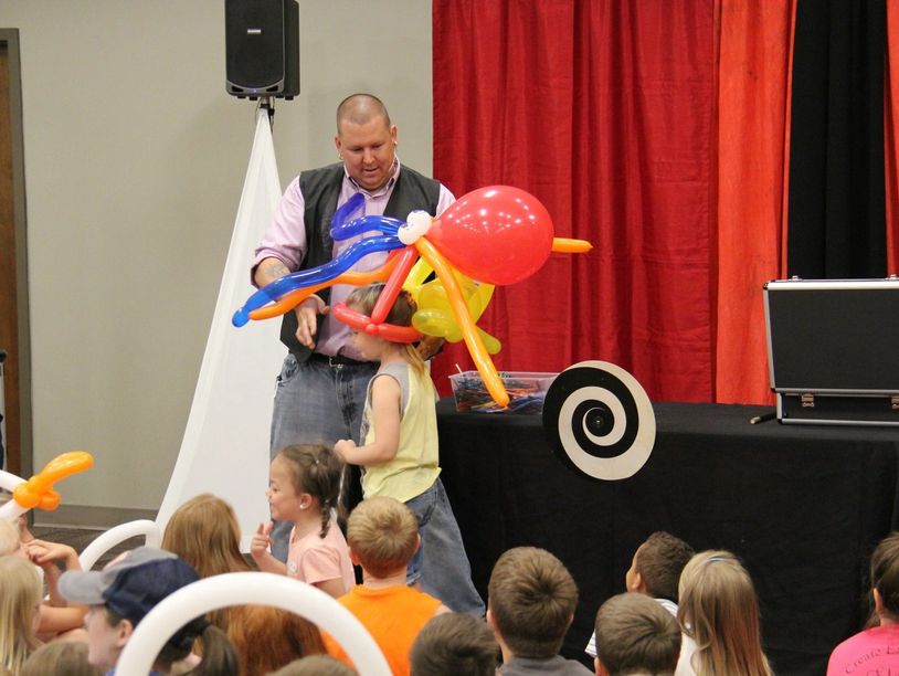 Ziggy's Balloon Theme Magic Show.  Atlanta Magician for an experience unlike any other!
