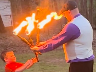 Circus Sideshow Magician - The Amazing Ziggy - a show that will have you on the edge of your seat.