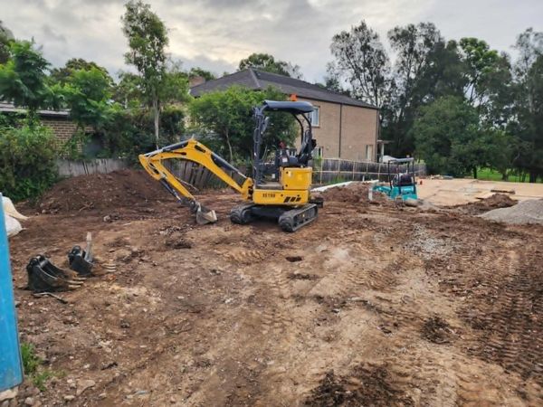 Expert earthmoving services in Sydney for landscaping and construction needs