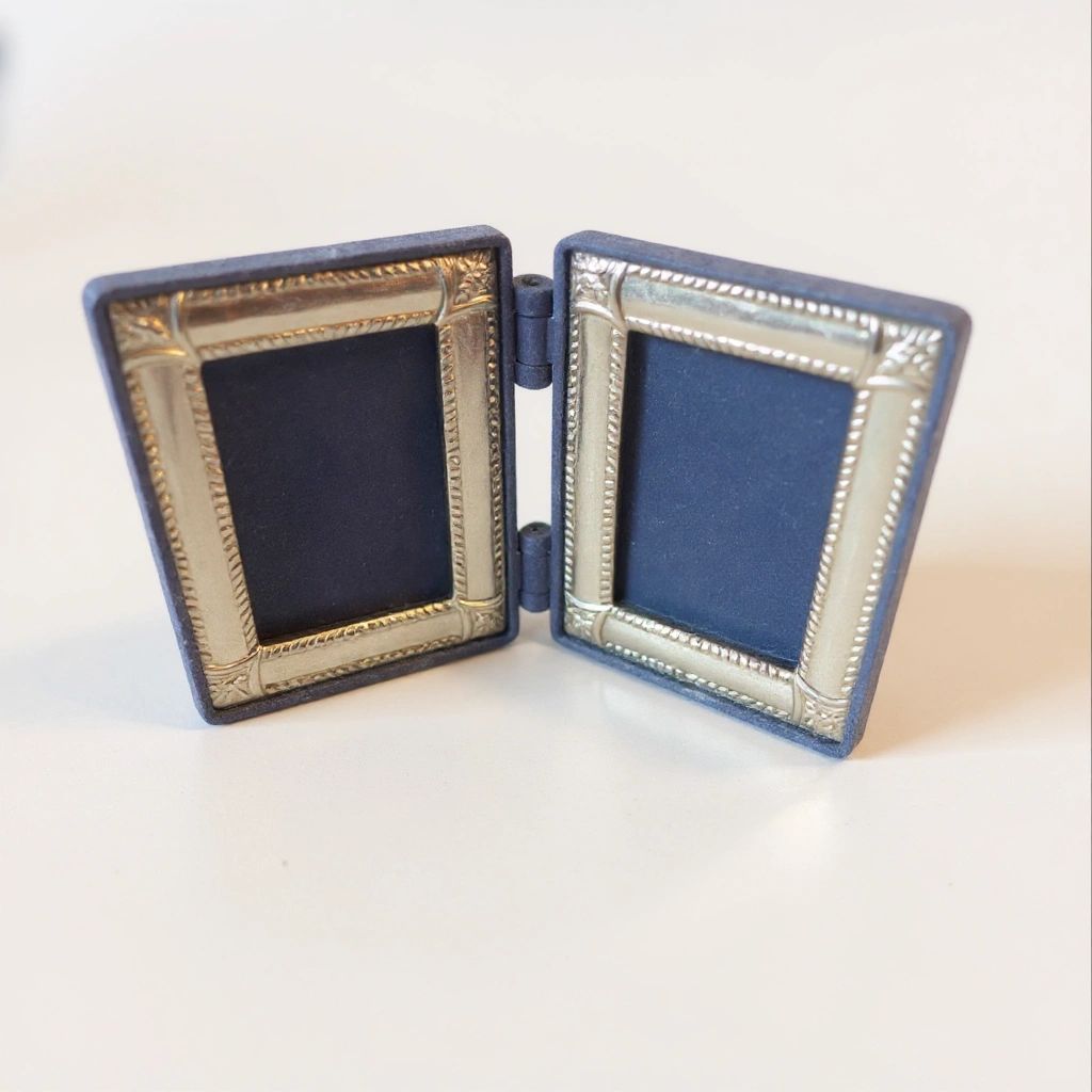 Small Vintage Picture Frame .925