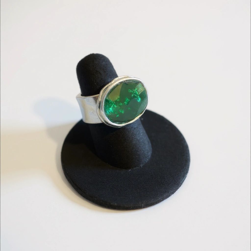 .925 Emerald Color Glass Ring