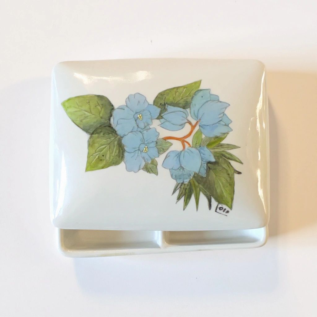 Hand Painted Trinket Dish, Lois J Wilson Ice Rose
