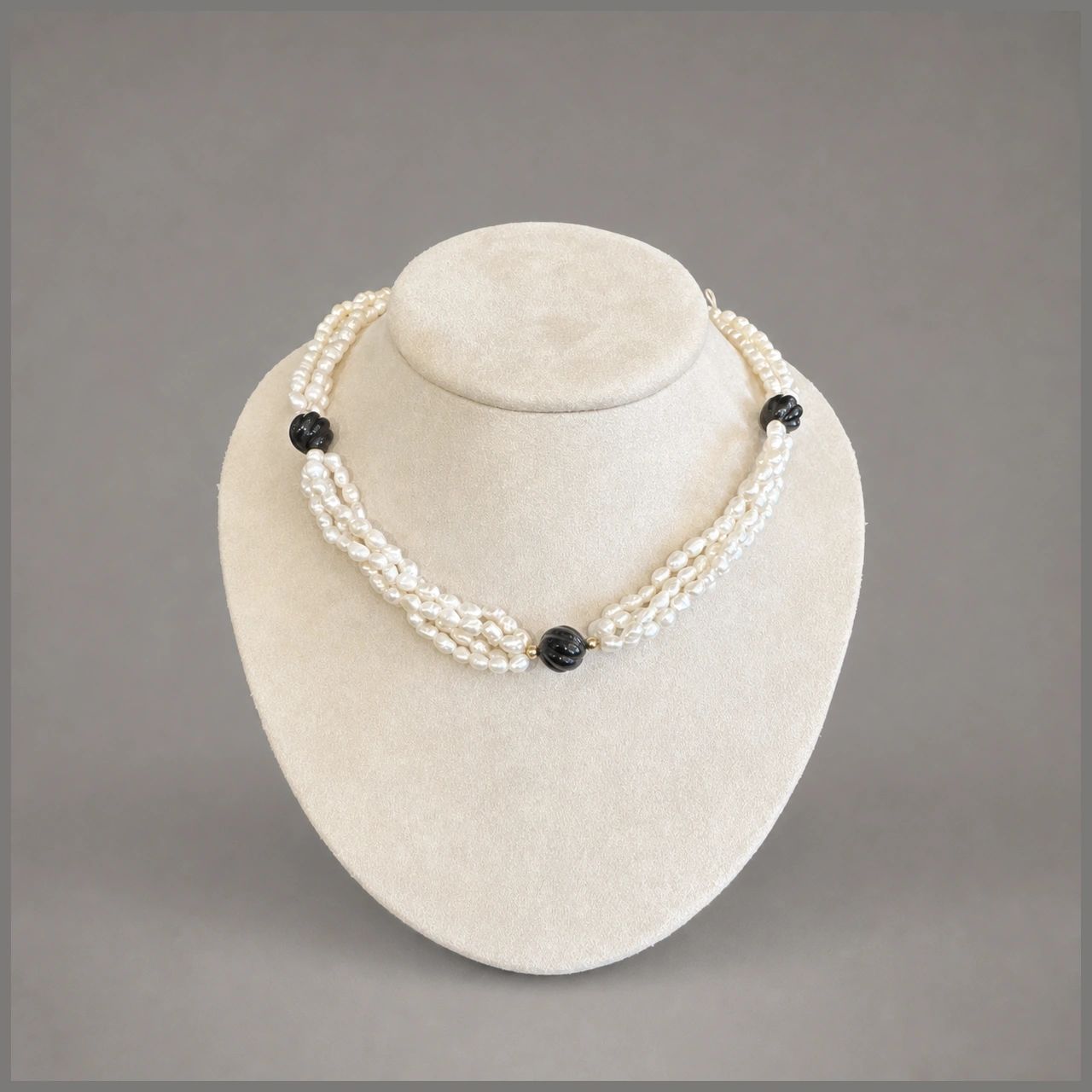 Onyx and Freshwater Pearl Necklace, 14K