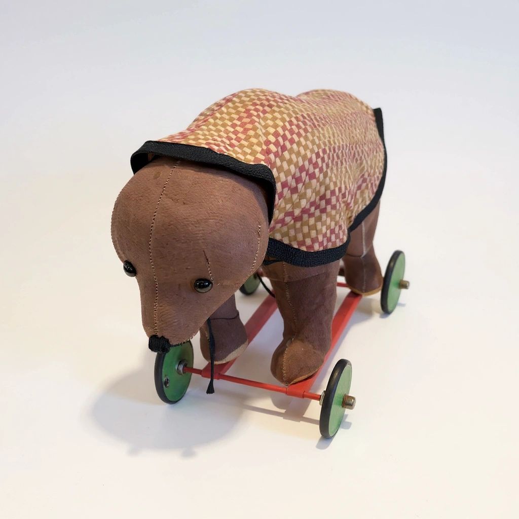 Steiff Pull Toy Bear