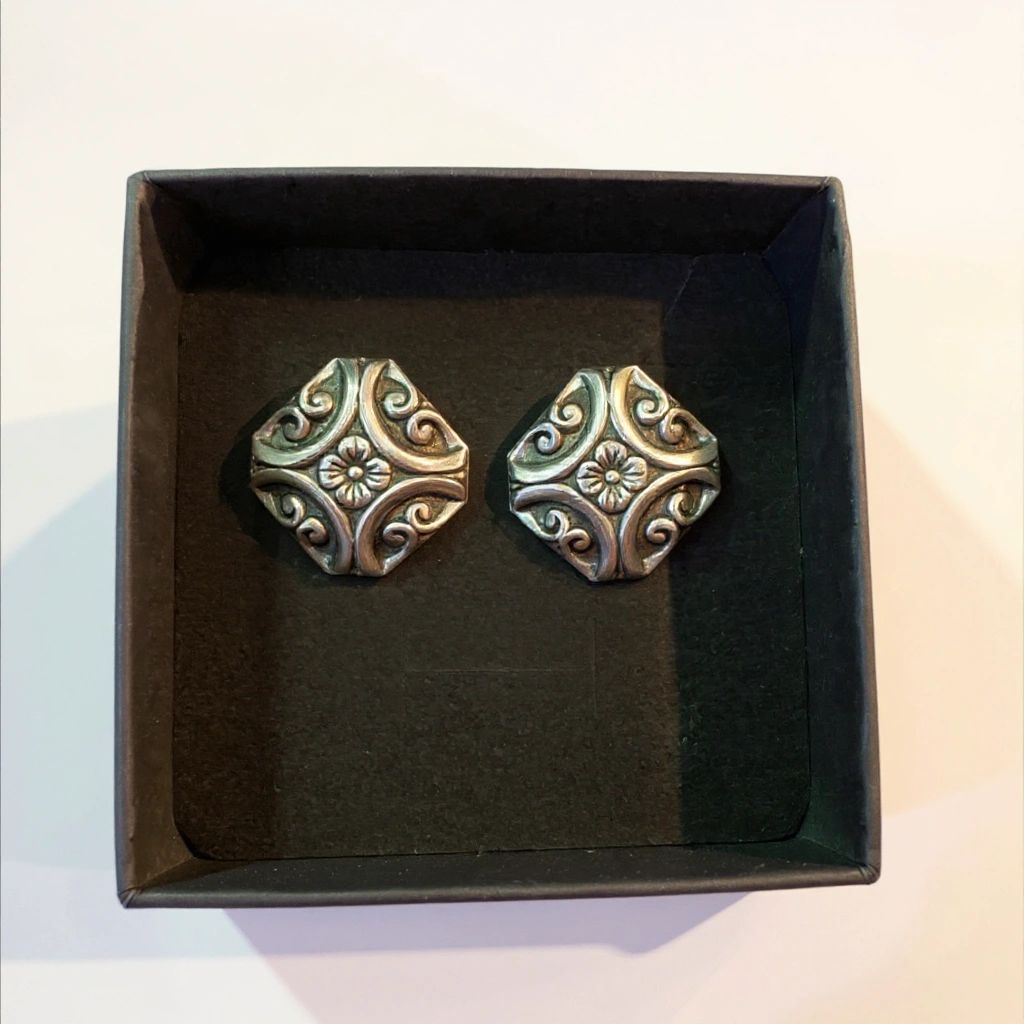 Victorian Ordinate Clip on Earrings