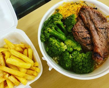 #MESTRIFQUE-SE
Foto de nossa marmita de maminha servida no iFood/Rappi, com arroz, feijão, brócolis 