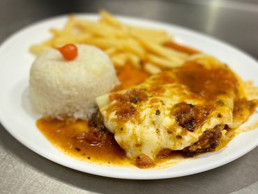 Bife de alcatra a parmegiana - Menu a la carte de sábado!