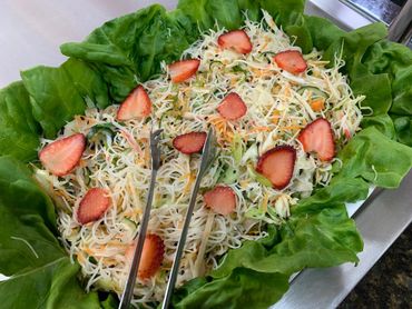 Restaurante Fogão do Mestre - Salada de bifum com kani.