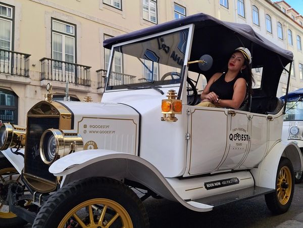 Regiane Couto, 3 years experience, fluent in English, Spanish, and Portuguese