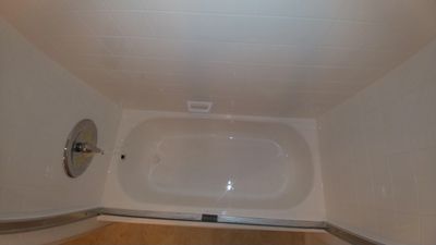 Bathtub shower reglazed