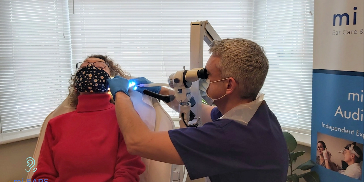 mi EARS microsuction ear wax removal