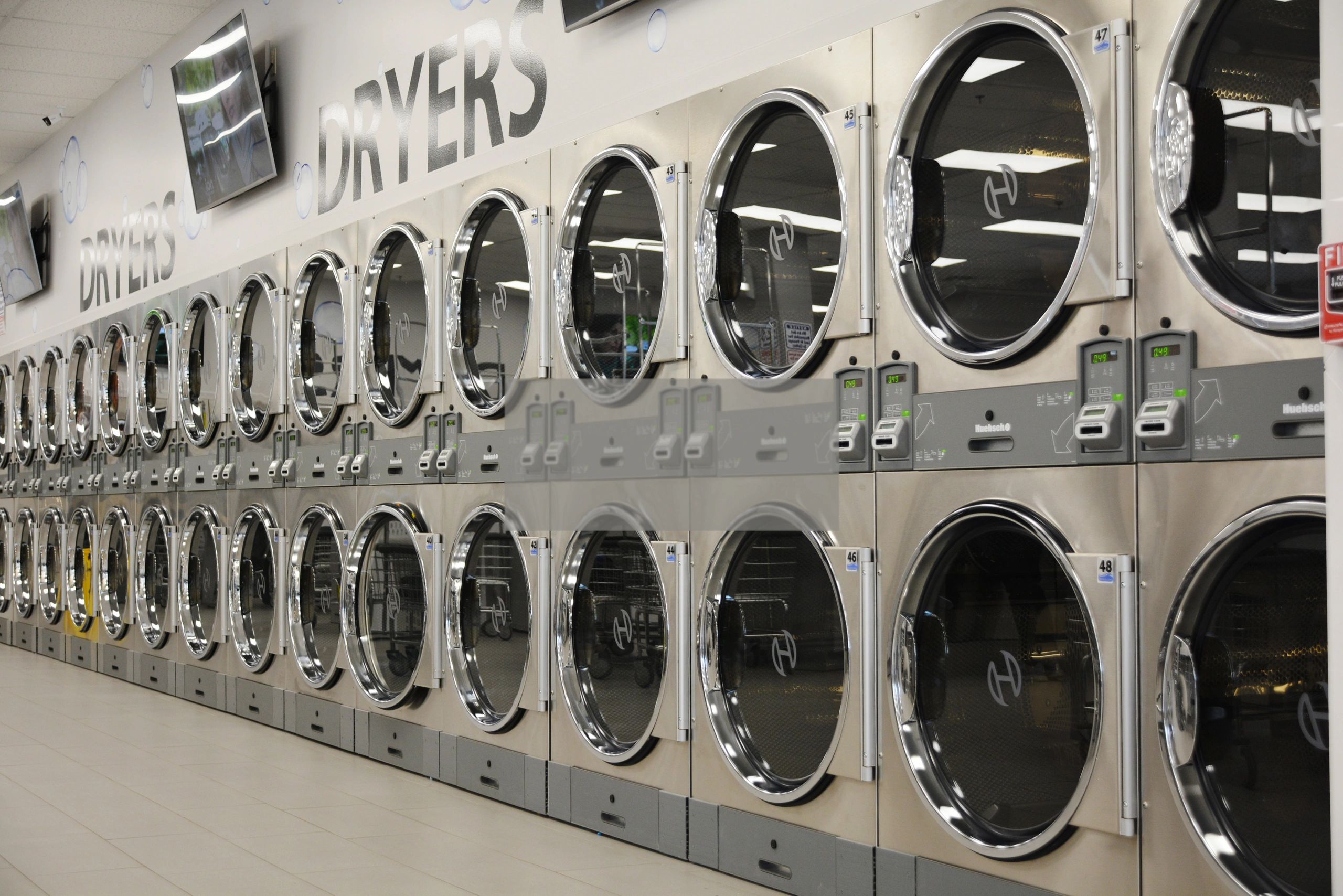LaundryWorld Laundry, Laundromat, Closest Laundromat