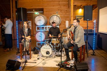 band playing on the night