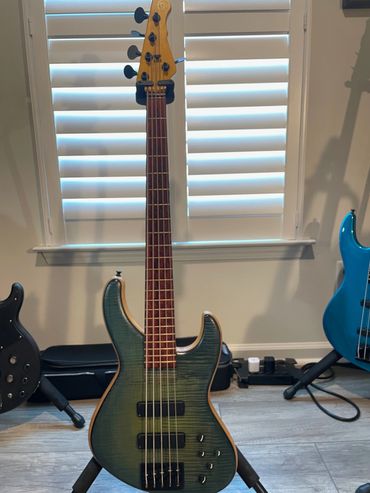 Custom 5 string - new preamp