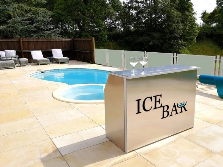 cocktail bar hire, mobile bar hire, weddings, birmingham, wolverhampton, destination weddings