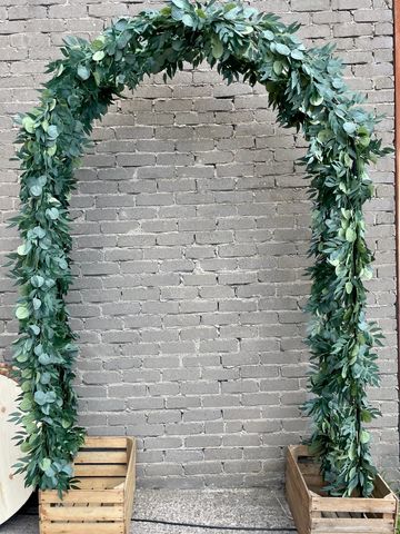 faux ruscus arch