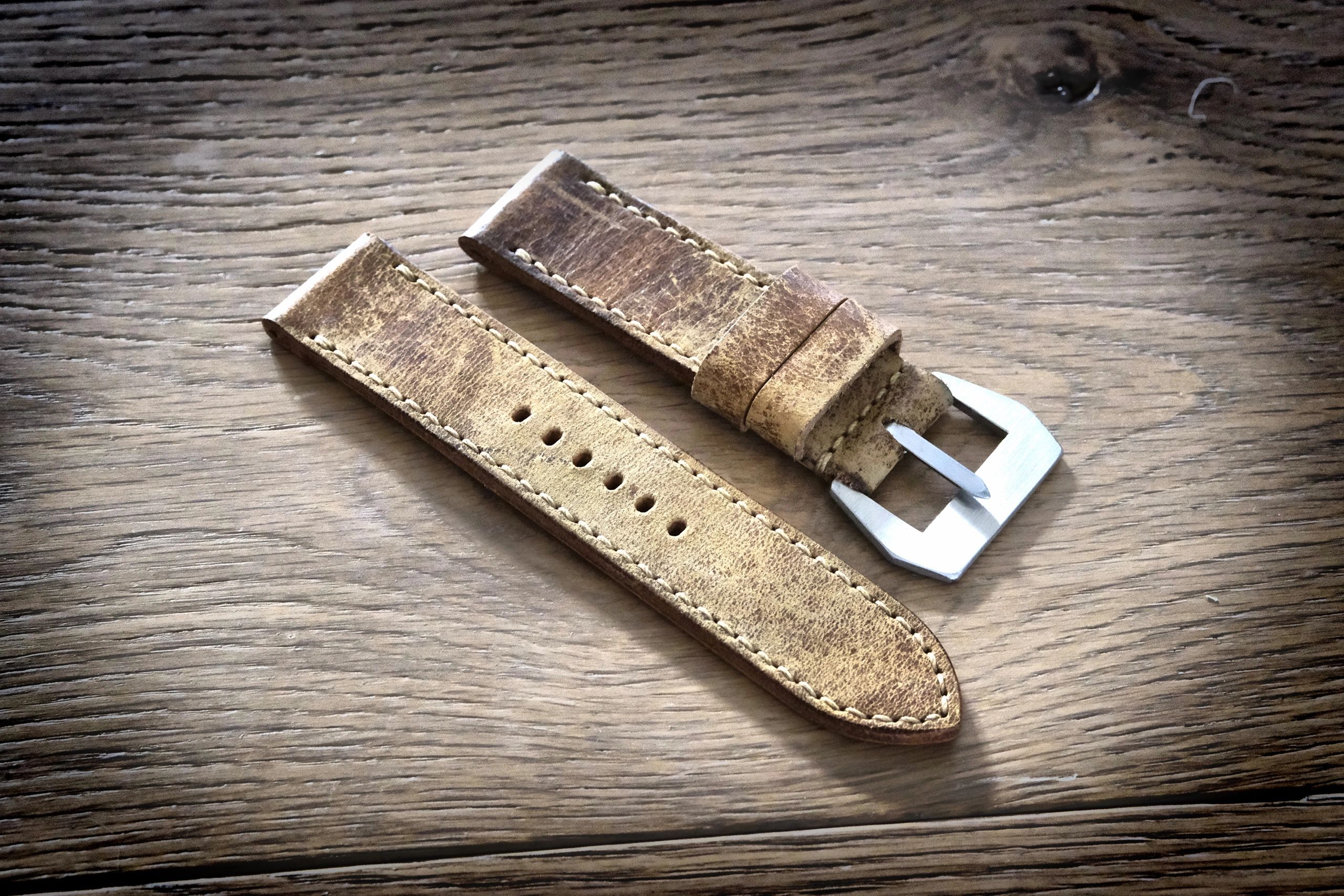 24/24 133/82 w/ sewn-in buckle