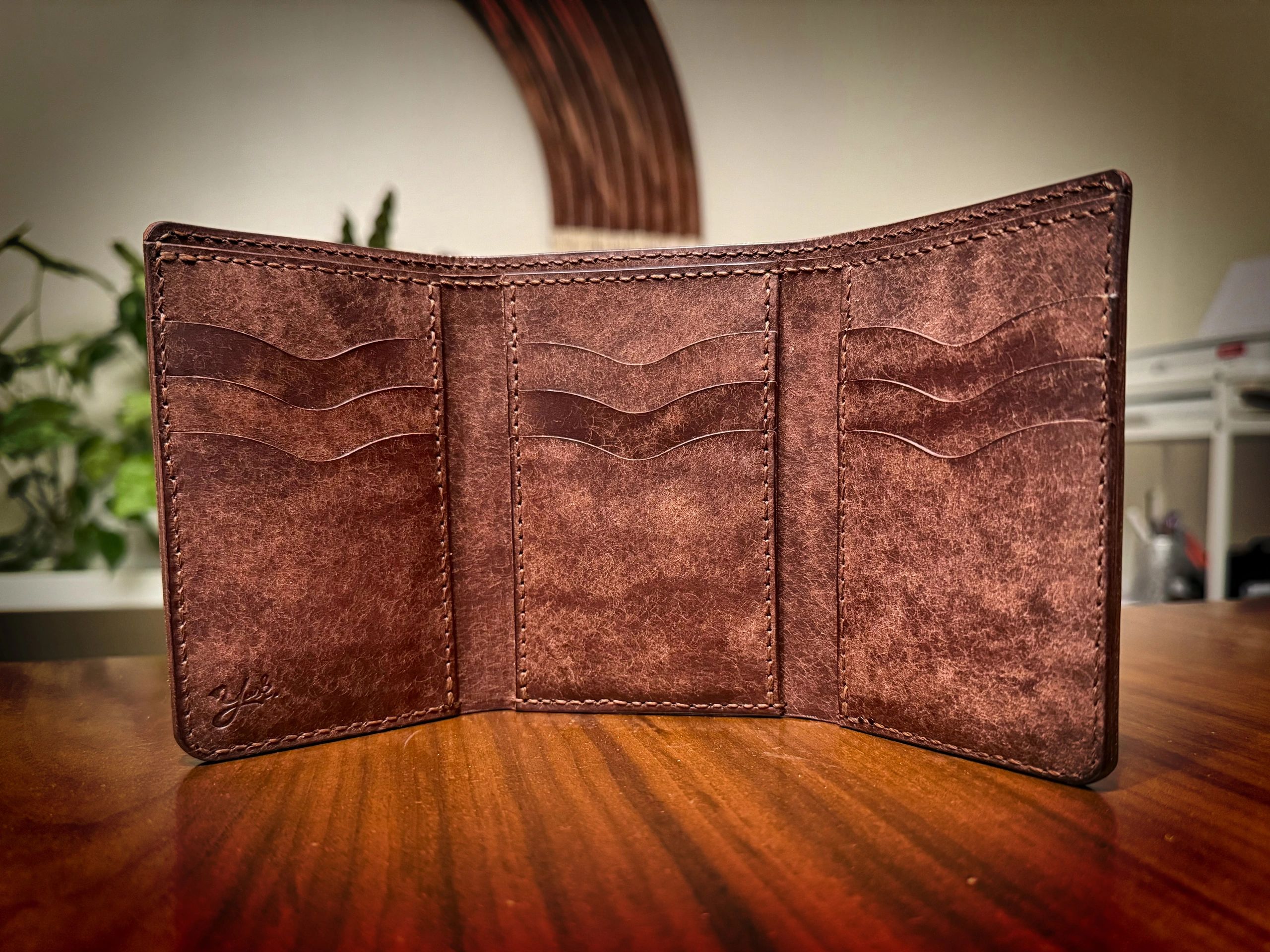 TRI-FOLD WALLET