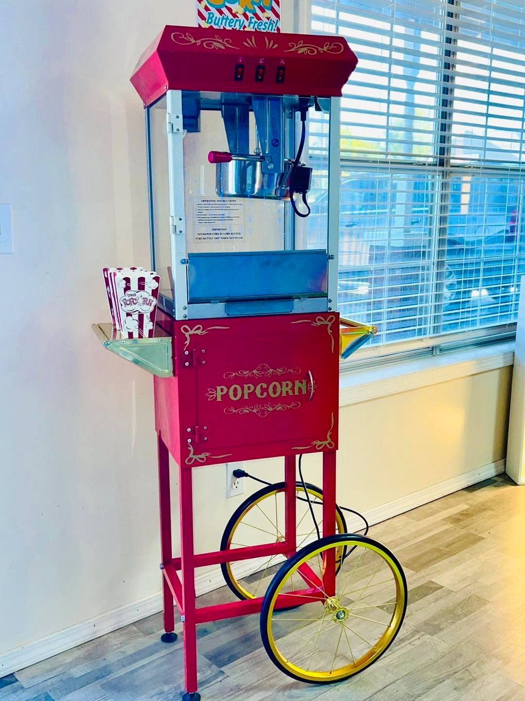 Popcorn machine with stand $75 per day