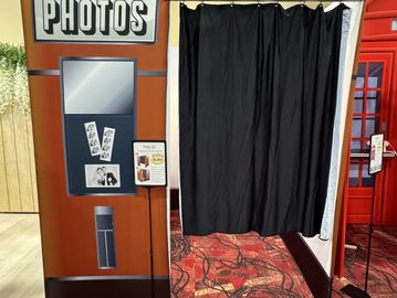 Enclose Photo Booth Hartford CT.