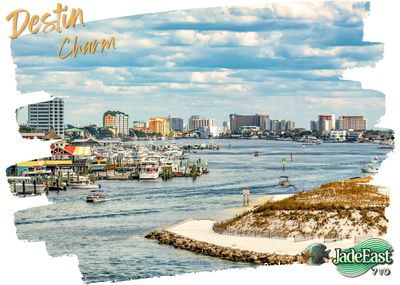 Boats in the Destin, FL harbor