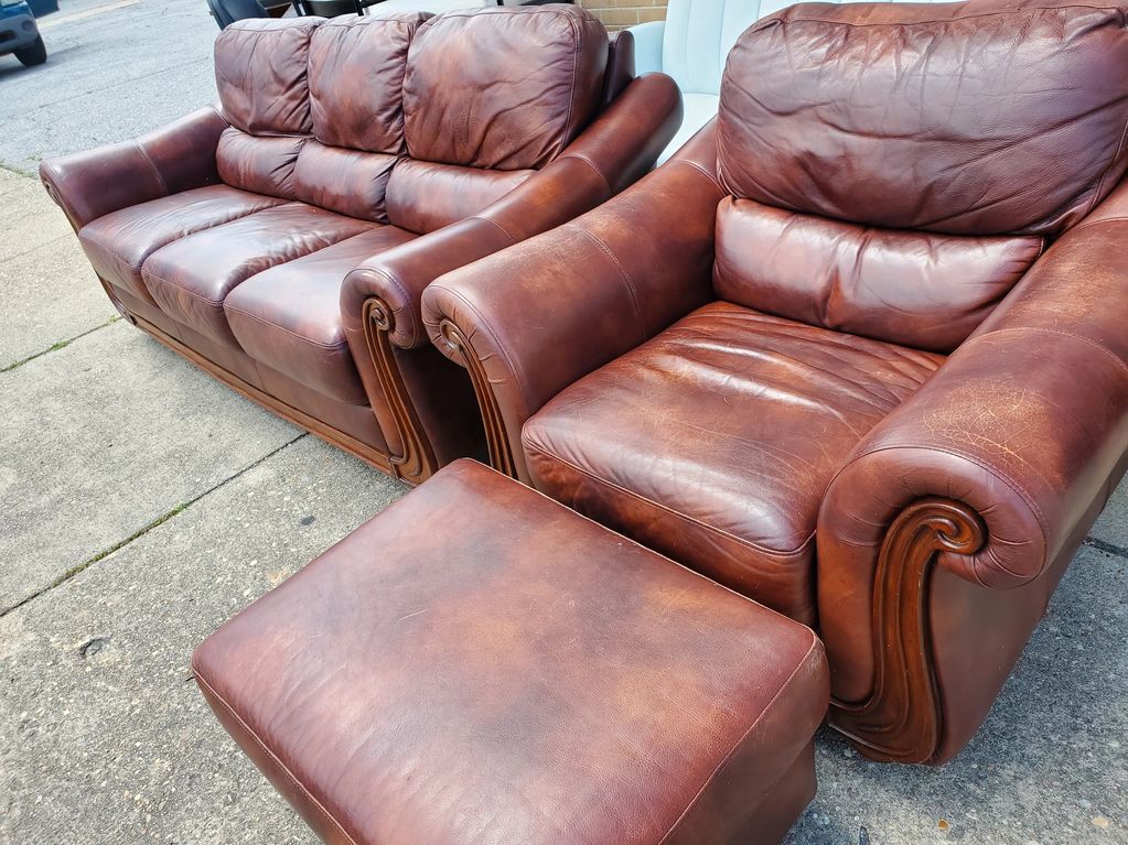 100% Leather Sofa Chair and Ottoman
$399