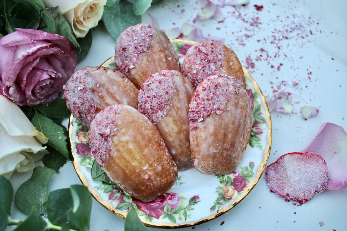 Rose Rosé Madeleines