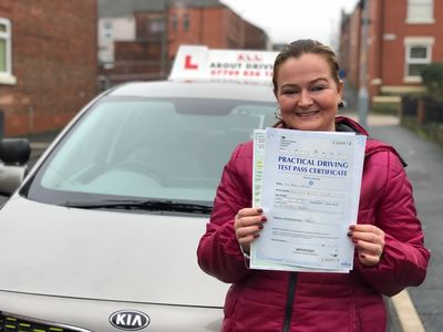 Driving lessons Marple, driving schools Marple, driving instructors Marple. Male & Female Instructor