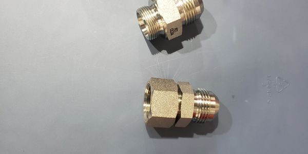 hydraulic hose adapters