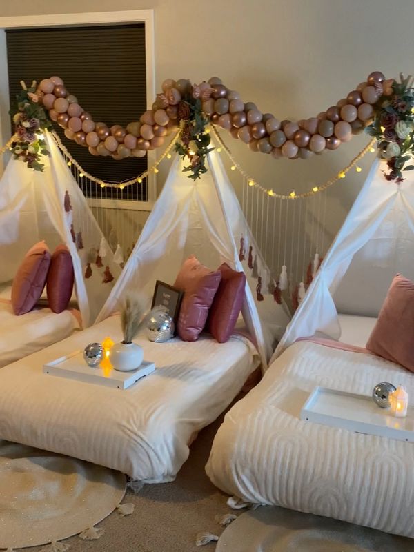girls birthday party ideas Colorado Springs. Sleepover party for girls. Slumber party for girls. 