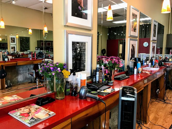 Hair Salon, Barber Shop Toppers Salon Tallahassee, Florida