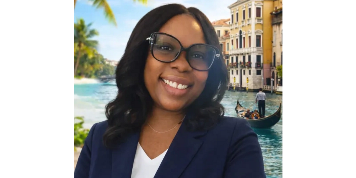 Smiling woman in glasses with scenic Venice canal background.