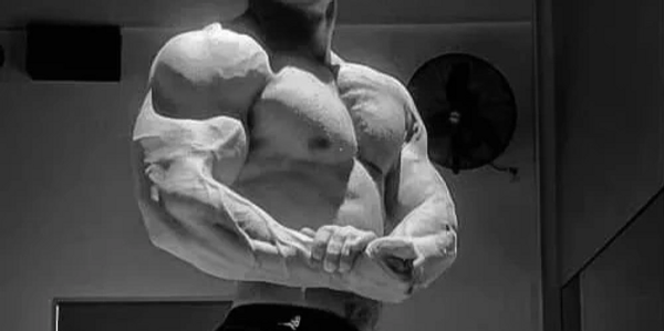 Strikeline athlete side pose
