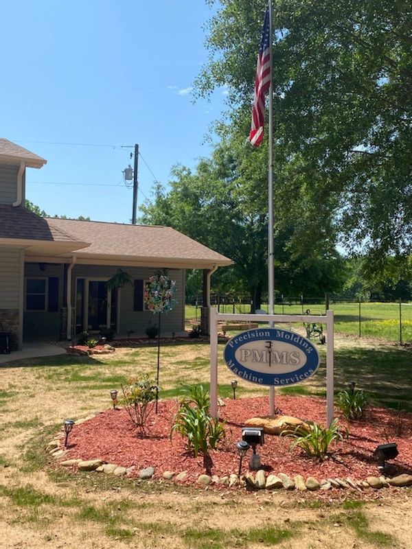 Precision Molding Machine Services