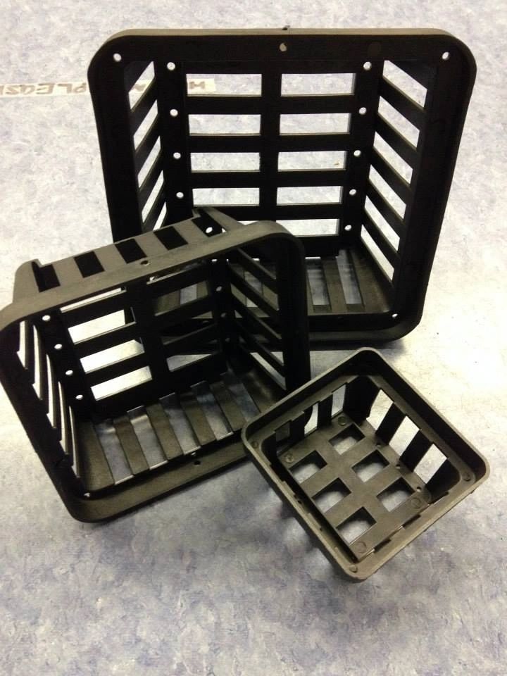 C404703 Thai Plastic Vanda Basket 3" ea.