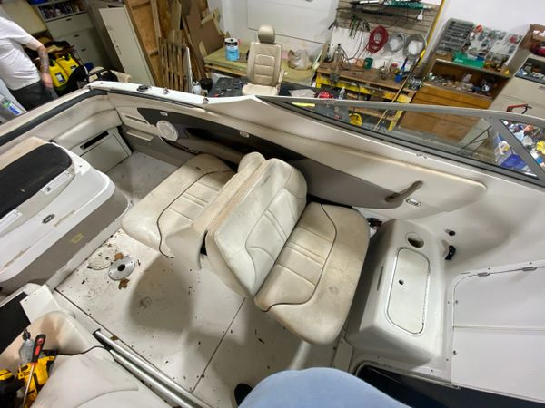 white boat seat