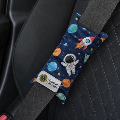 Space-themed seatbelt cushion with astronaut and planets design.