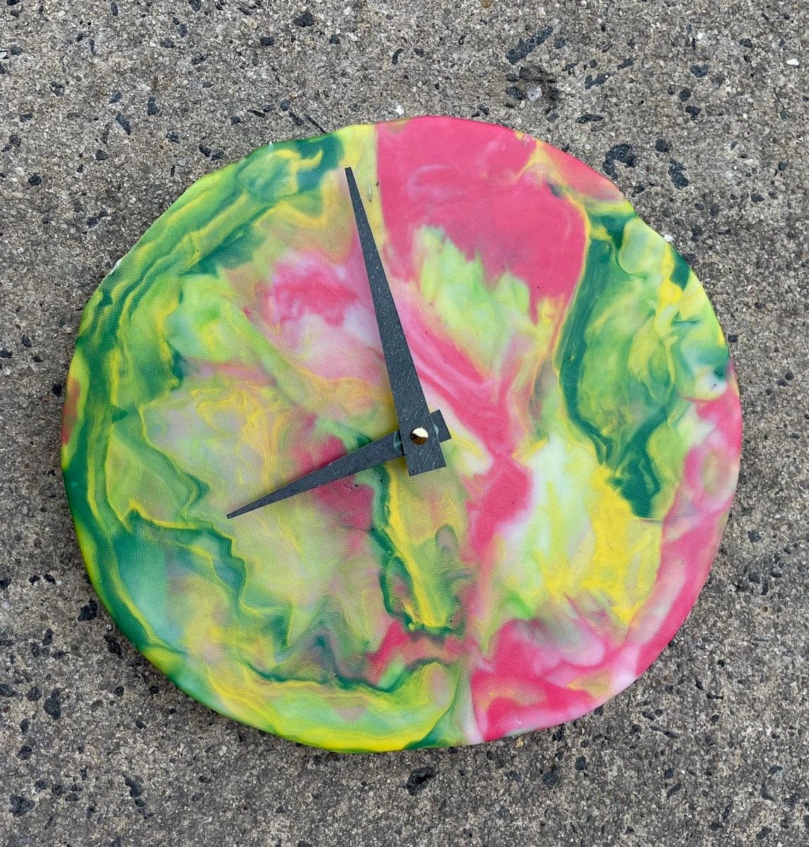 Recycled plastic pink green and yellow wall clock "Bubblegum" made of