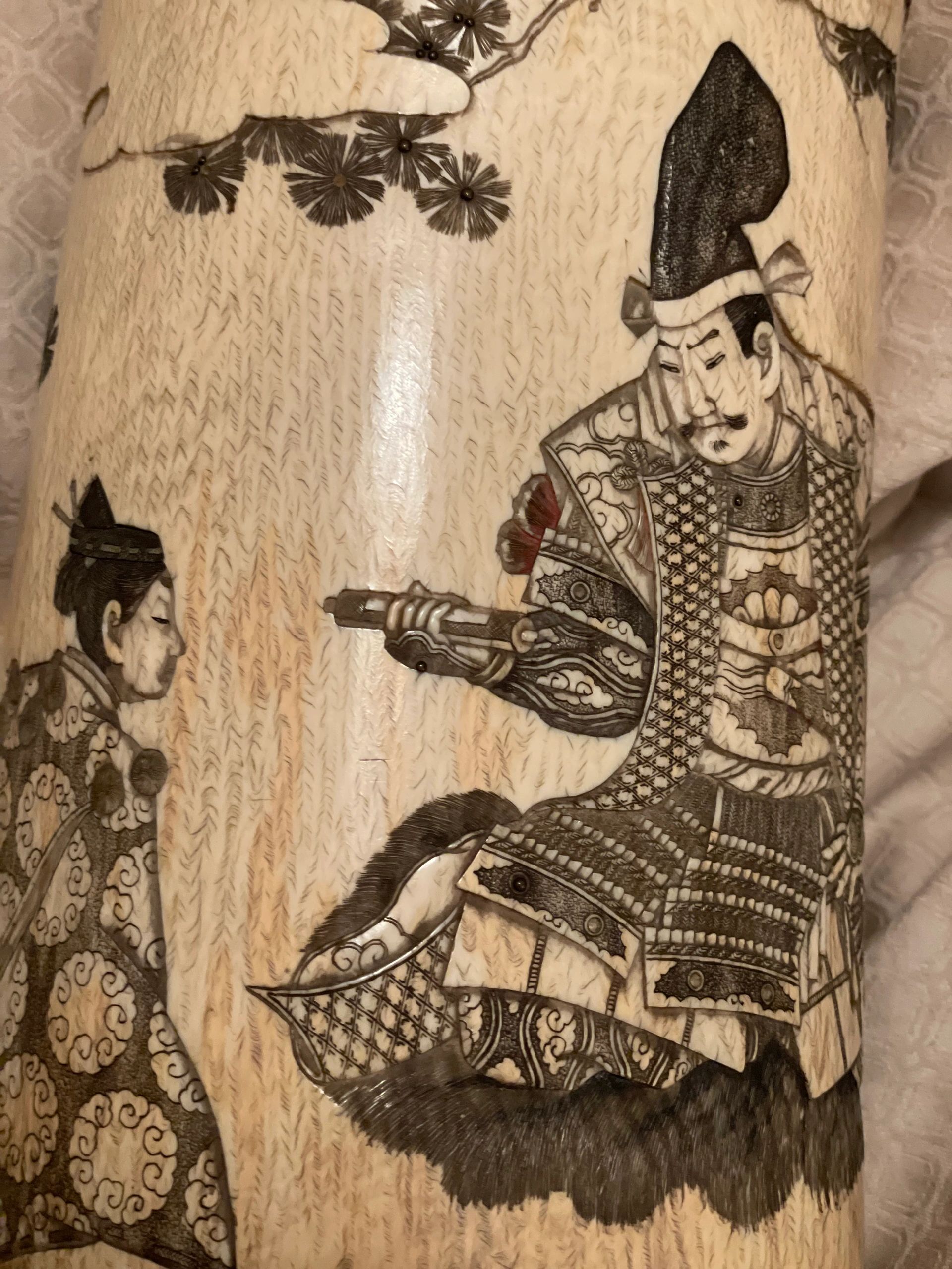 Minamoto no Yoritomo receiving the Hydro-Mai (rice tax warrant) from an emissary of the Emperor Go-Shirakawa (1127-1192), effectively creating the Bakufu and founding the Kamakura Shogunate. Edo era.