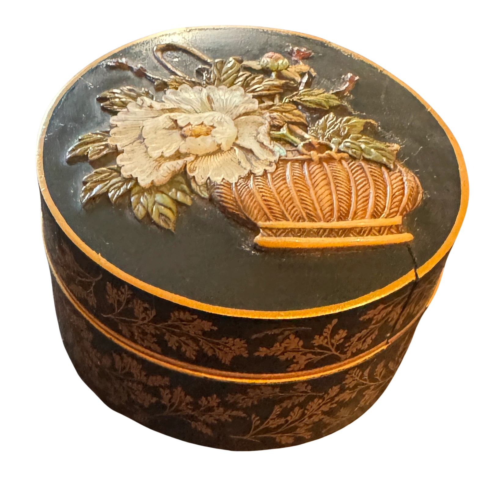 Gold mounted kogo (incense box) decorated with shibayama, urushi & zogan inlays. Edo era