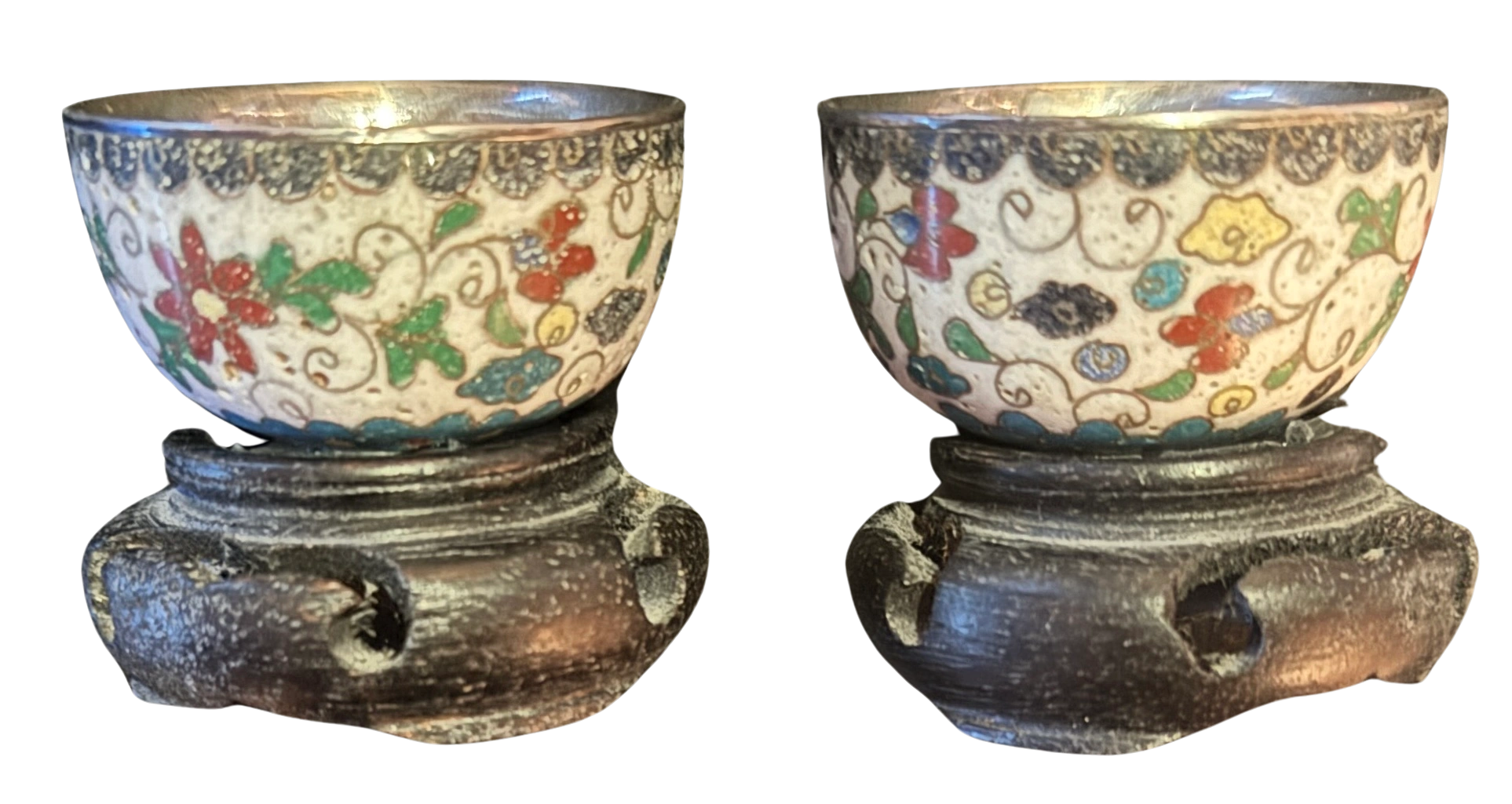 Pair silver mounted cloisonné bowls, ‘Japanese Early period’ v. Sir Harry Garner, Chinese & Japanese Cloisonné Enamels plate 89A for a matching vase in the V&A Museum. Edo era (18th century).
