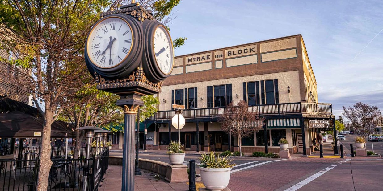 Roseville CA downtown Vernon Street