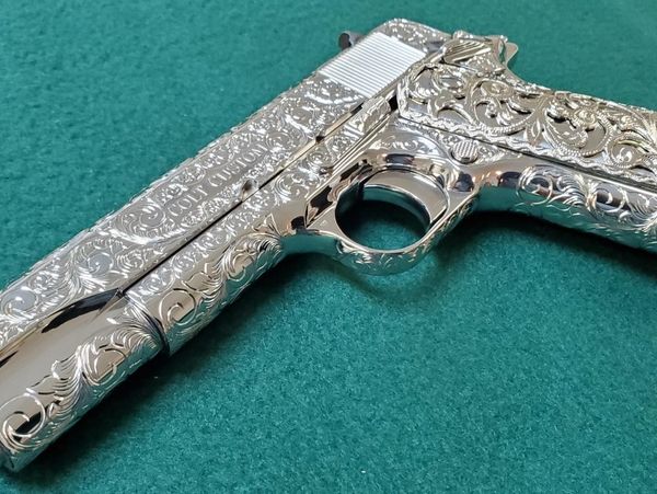 CARTEL ENGRAVED GUN COLLECTION 