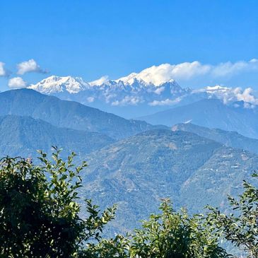 A bright sunny morning from Delo Park, Kalimpong