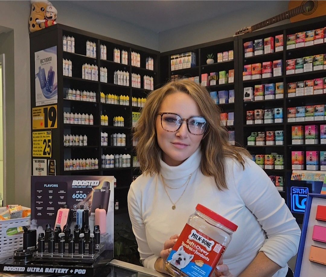 Lyric's Vape Shop - Vape - Huntsville, Ontario
