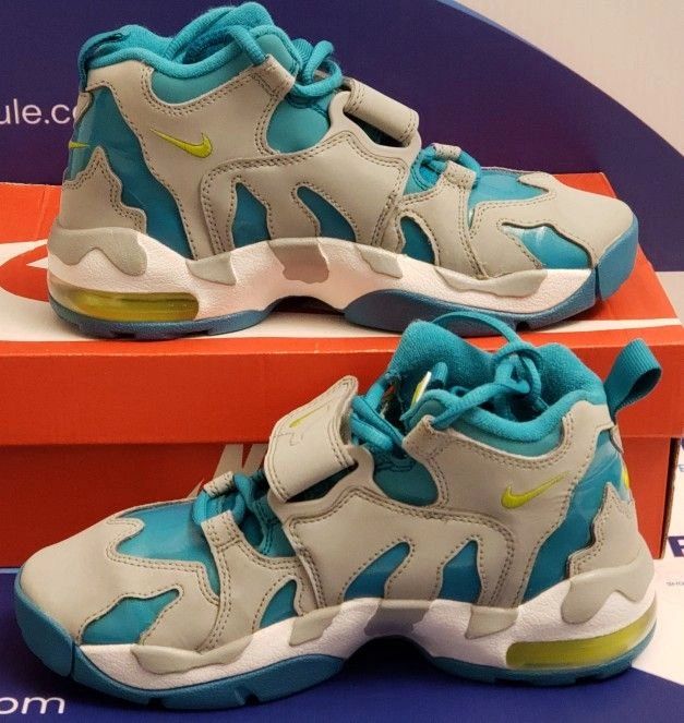Spooky College Penelope Reconditioned "Nike Air DT Max 96" (Deion Sanders) Big Kids Size 5y Spooky College Penelope Reconditioned "Nike Air DT Max 96" (Deion Sanders) Big Kids Size 5y