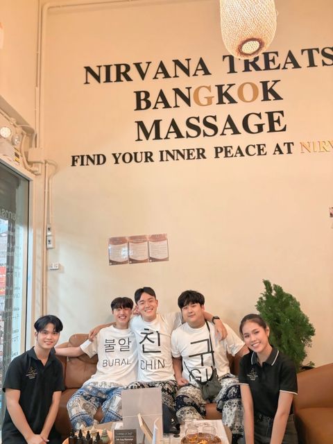 Aromatherapy oil massage in Bangkok