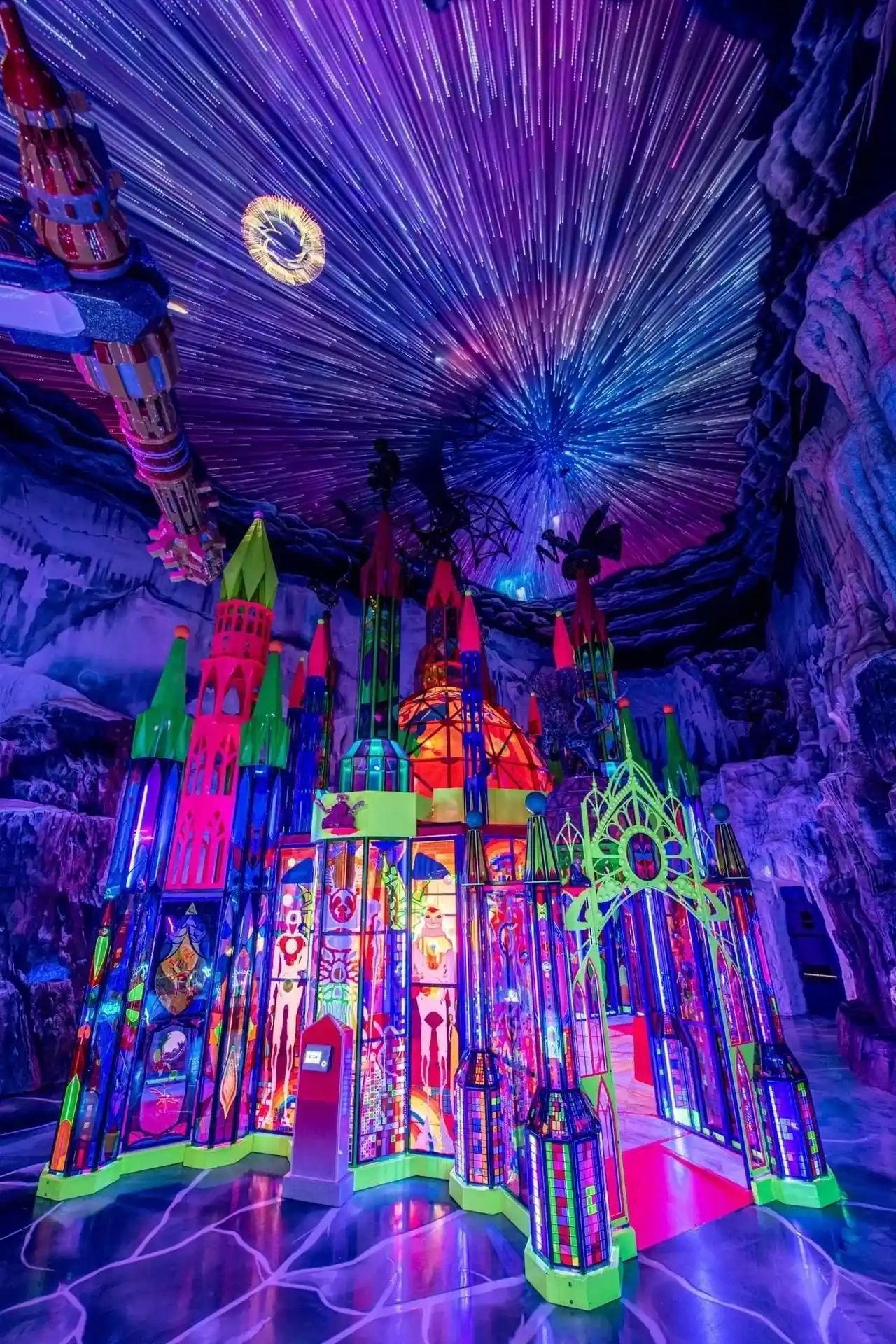 Experiencing a Mind-Bending Adventure at Meow Wolf